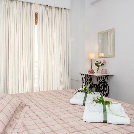Perfect spot, elegant&bright Apartamento Kalamata Exterior foto